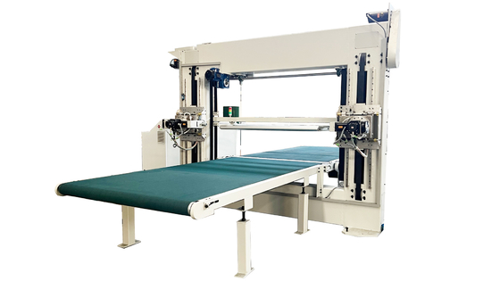 Automatischer Doppelblatt-Schneider horizontale PU-Schaum-Schwamm CNC-Schneidemaschine