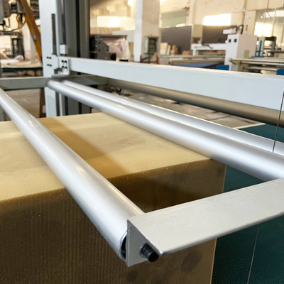 Automatischer Doppelblatt-Schneider horizontale PU-Schaum-Schwamm CNC-Schneidemaschine
