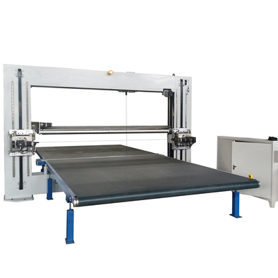 CNC-Horizontalschwamm-Schneidemaschine Schaumstoff-PU-Oszillationsklinge Automatisch