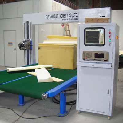 Professionelle CNC-Konturschneidemaschine mit oszillierendem Klingenschaum