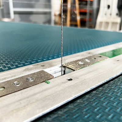 Maschine zum Schneiden von Pu-Schaum für starres Schaum