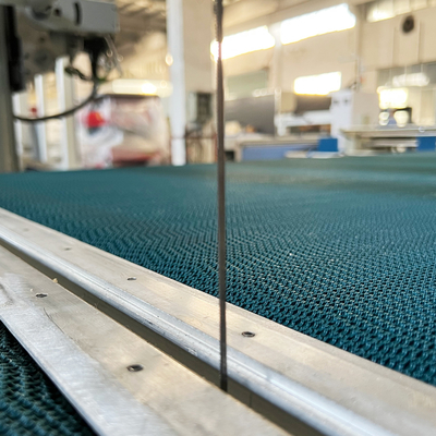 CER 10m/Min oszillierende Blatt-Säge-Schaum-Schwamm-Schneidemaschine 50hz