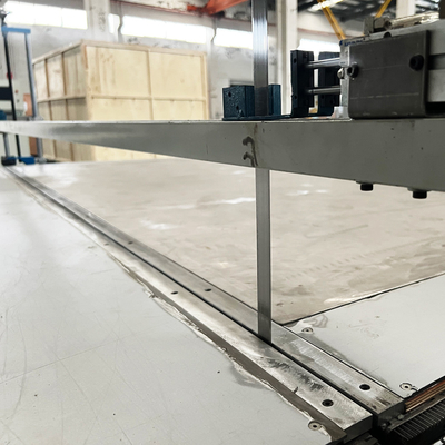 600mm Höhen-vertikale Schaum-Schneidemaschine kleiner Cnc