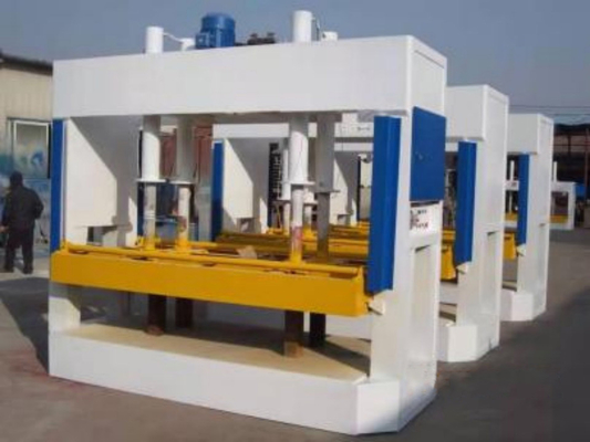China Hydraulische Kaltpressmaschine für Holztüren mit 50 Tonnen 1250*1500mm