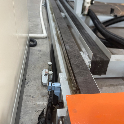Cnc-Maschine Polyurethan Hochgeschwindigkeits-Horizontales Schaumschneidemaschine für Sponge-Blatt