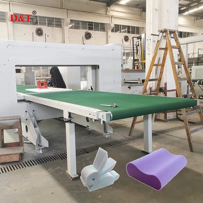Präzise PU-Schaum-Schneidemaschine für Steinwolle PIR EVA vertikaler Schneider 5 Rad