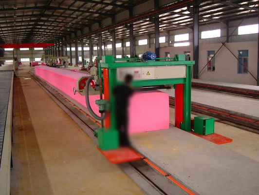 Weiterentwickelte Sponge Cutting Machine mit Hauptrahmenleitbahn und elektronischer Stromanschlussbahn