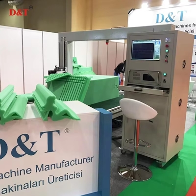 Präzisions-Schaumstoffzuschnitt mit Dual-Blade CNC Oszillierendem Messerschneider für Möbelpolsterung und Dekoration