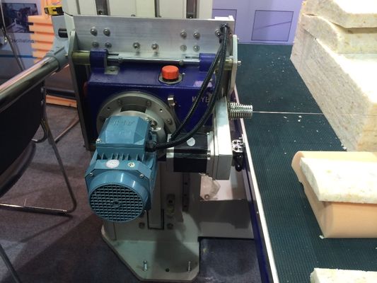 flexibler Schaum 6kw vertikale Blatt-Schneider-hohe Geschwindigkeit CNC oszillierende