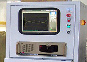 vertikale Art Blatt-Schneider-Maschinen-Hochgeschwindigkeitsvibrieren des Draht-4KW CNC automatisches oszillierendes