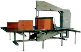 Allgemeiner CNC-Schwamm-Schneider automatisches 1.74kW, vertikale Schneidemaschine