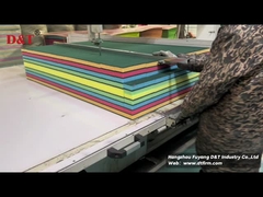 Automatische senkrechte Schaumschneidemaschine Kleine CNC